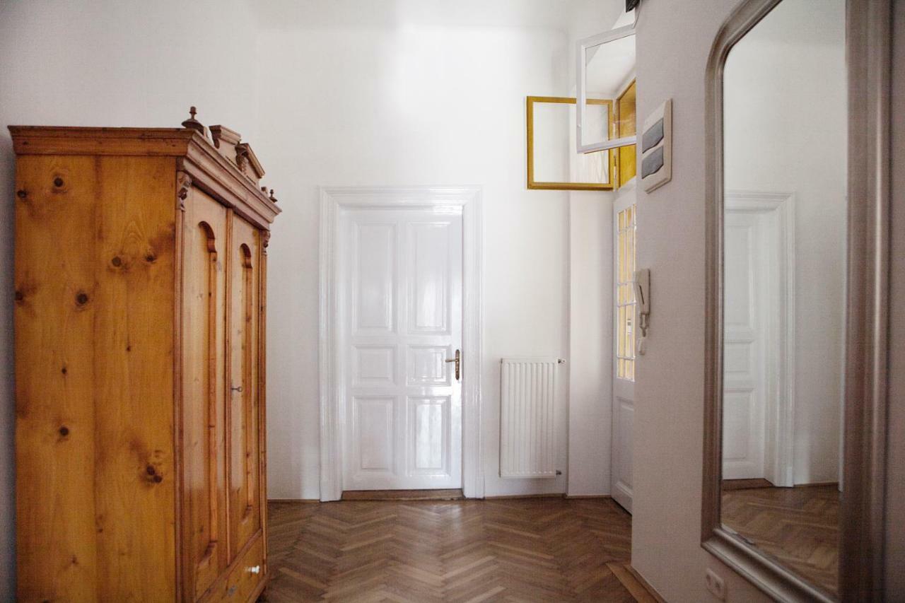 Grand Budapest Apartment Budapeste Exterior foto